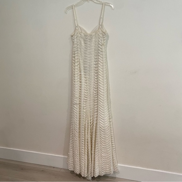 NWT RARE BETSEY JOHNSON RUFFLE & TWINKLE CREAM SEQUIN MAXI DRESS GOWN SIZE LARGE - Picture 6 of 10